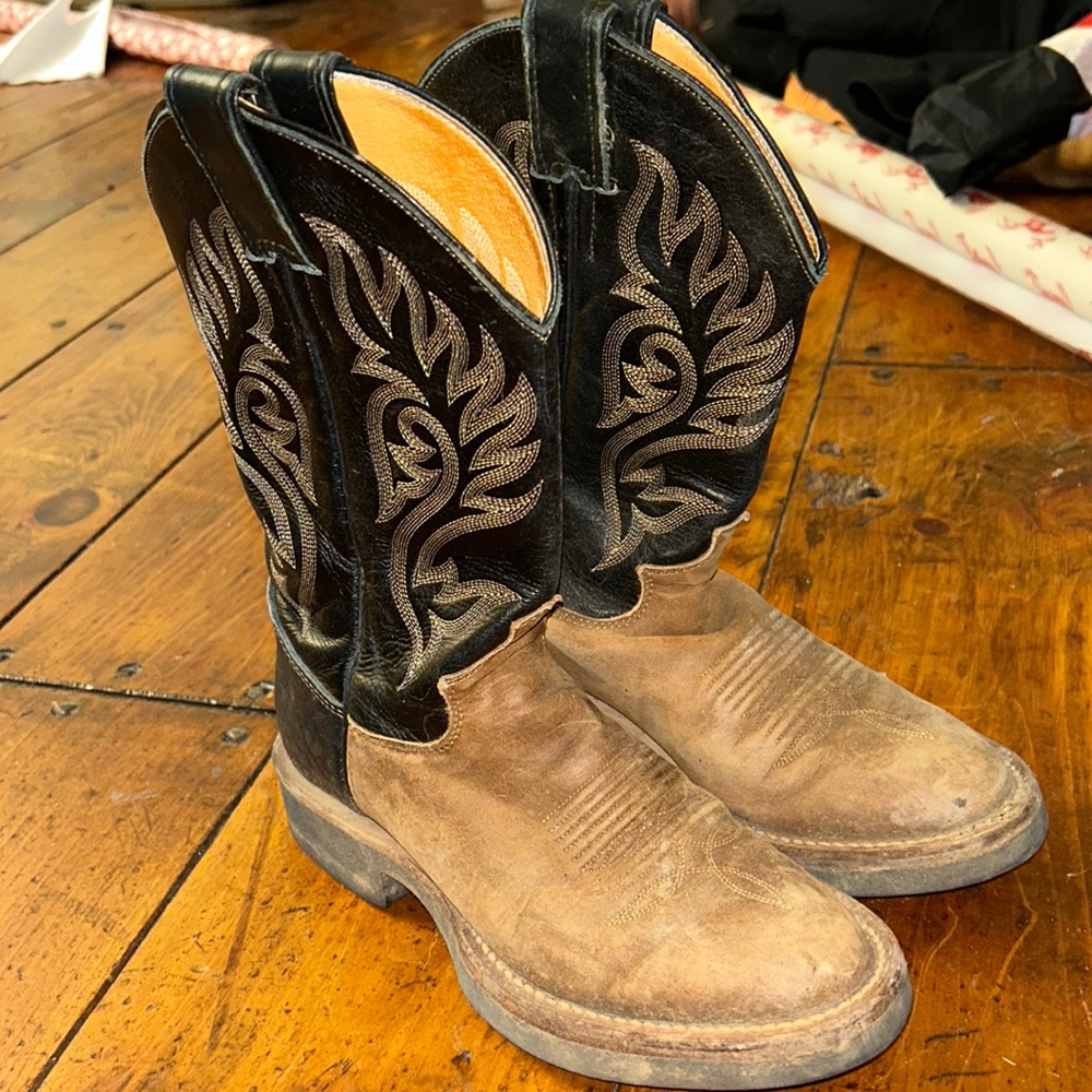 Justin cowboy boots